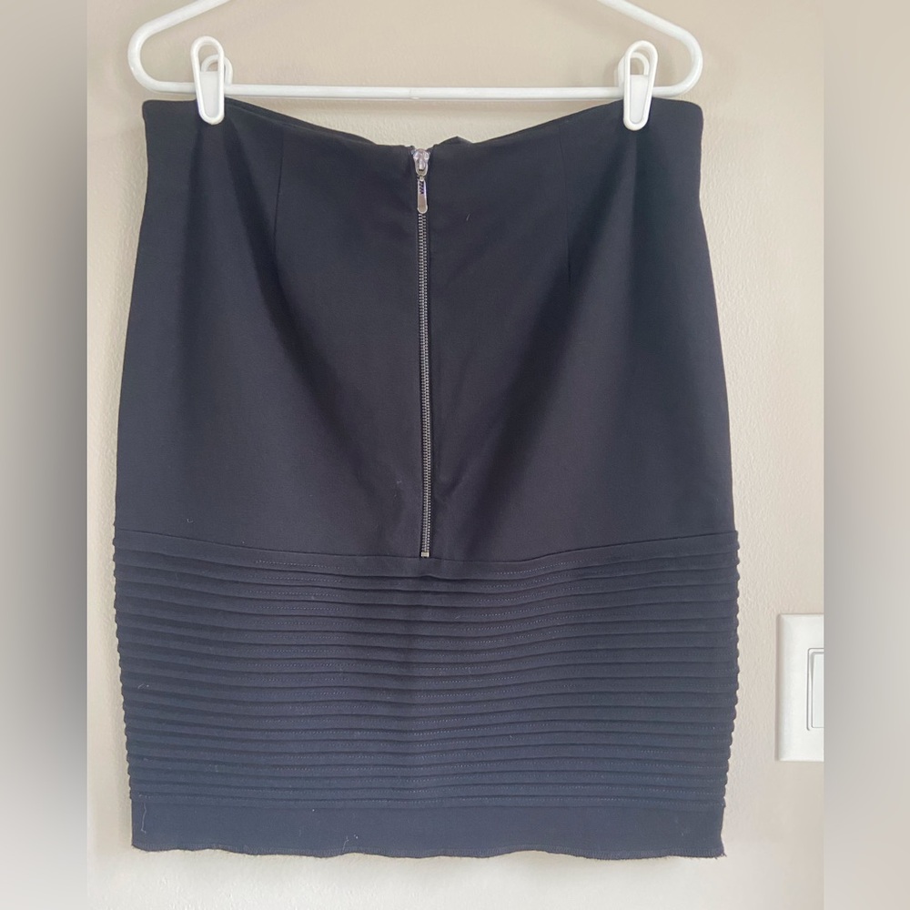 Carmen Marc Valvo Black Skirt - Picture 4 of 6